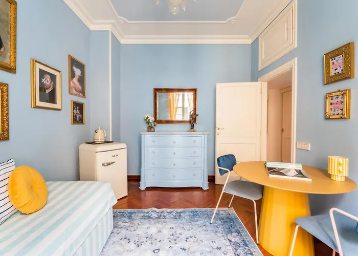 Apartment Casa Tudor, Charmy Eccentric Flat In Piccola Londra 10 Min From Center Rom