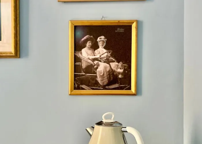 Casa Tudor, Charmy Eccentric Flat In Piccola Londra 10 Min From Center Apartment *